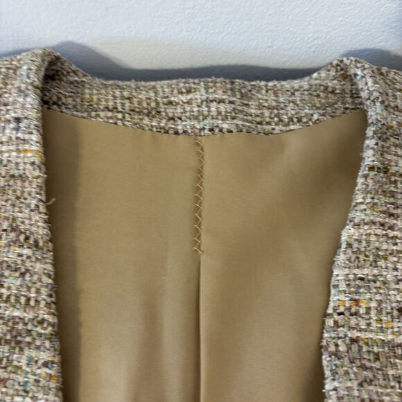 VTG Textured Two Piece Skirt Suit Set Beige Tan Career Work Wear Old Money - Picture 9 of 12